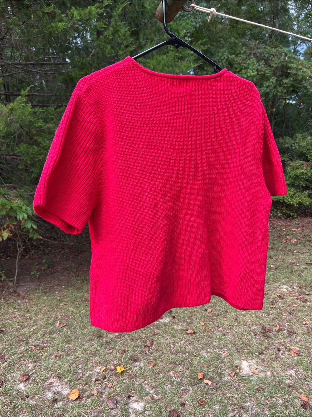 H&M Red Ribbed Short-Sleeve Button-Front Top - Picture 4 of 4